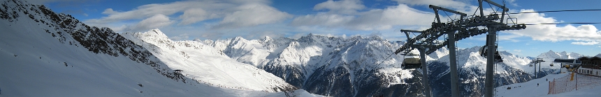 Soelden. Giggijoch (033_soelden1_pano34.jpg). Canon DIGITAL IXUS 850 IS 7951 x 2095 (Taken: 29/12/2009 15:06:54)