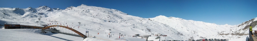 Val Thorens. Moutiere (044_vt_pano02.jpg). Canon DIGITAL IXUS 850 IS 8986 x 2277 (Taken: 14/03/2010 13:53:28)