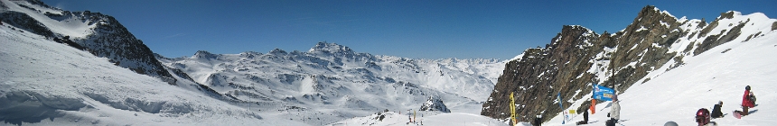 Val Thorens. Peclet (045_vt_pano03.jpg). Canon DIGITAL IXUS 850 IS 8337 x 2406 (Taken: 14/03/2010 15:44:19)