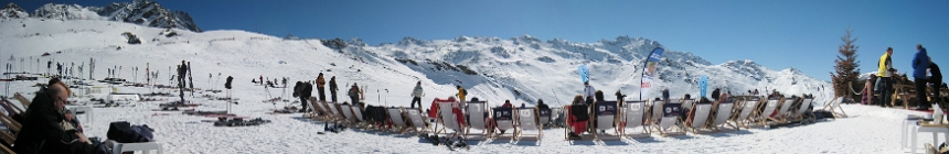 Val Thorens. Tete ronde (046_vt_pano04.jpg). Canon DIGITAL IXUS 850 IS 9268 x 2382 (Taken: 14/03/2010 16:48:06)