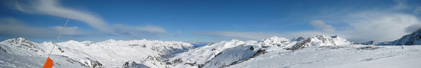 Val Thorens. Fond (048_vt_pano06.jpg). Canon DIGITAL IXUS 850 IS 7587 x 2183 (Taken: 16/03/2010 12:42:52)