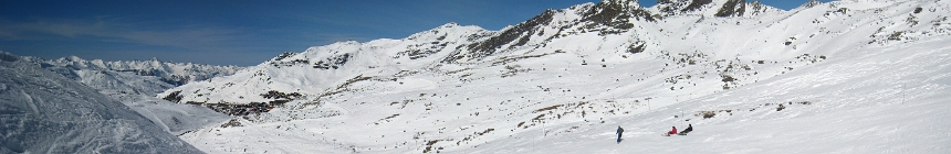 Val Thorens. Col de l'Audzin (056_vt_pano14.jpg). Canon DIGITAL IXUS 850 IS 7302 x 2349 (Taken: 17/03/2010 17:40:41)