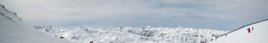 Meribel-Courchevel (060_vt_pano18.jpg). Canon DIGITAL IXUS 850 IS 6996 x 2425 (Taken: 18/03/2010 16:35:08)