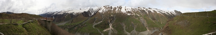 Geogria. Gudauri (072_georgia2_pano10.jpg). Canon EOS 5D 17873 x 3279 (Taken: 04/05/2010 09:31:48)