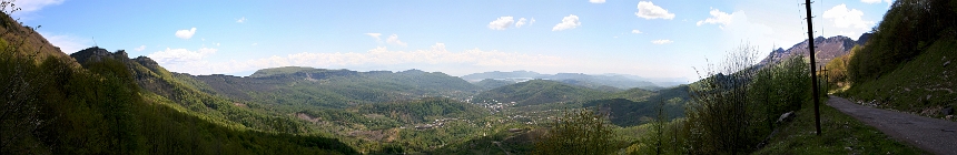 Georgia. Tkibuli pass (078_georgia2_pano16.jpg). Canon EOS 5D 12106 x 3242 (Taken: 06/05/2010 14:07:23)
