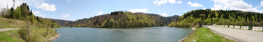 Georgia. Shaori lakes (080_georgia2_pano18.jpg). Canon EOS 5D 13909 x 3263 (Taken: 06/05/2010 14:26:06)