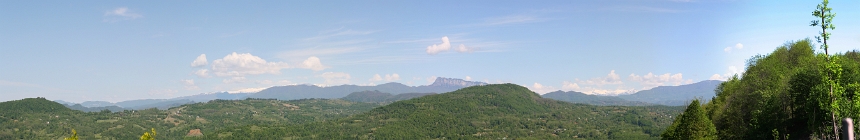 Georgia. Kutaisi. Gvileti (091_georgia2_pano29.jpg). Canon EOS 5D 14677 x 4903 (Taken: 08/05/2010 10:58:58)