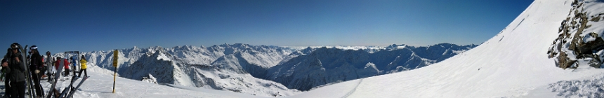 Austria. Soelden. Schneid (103_soelden2012_pano03fs.jpg). Canon DIGITAL IXUS 850 IS 10079 x 2467 (Taken: 20/03/2012 12:49:08)