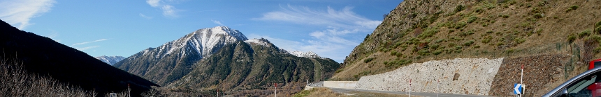 Spain (121_barcelona_pano10.jpg). Canon EOS 5D 7535 x 2529 (Taken: 06/11/2010 13:00:46)
