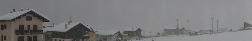 Italy. Livigno. Slope 23 (135_livigno_pano03.jpg). Canon EOS 5D 12550 x 3876 (Taken: 06/01/2012 14:34:39)