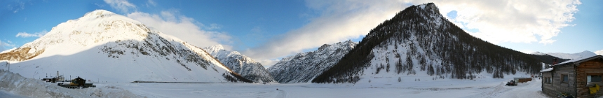Italy. Livigno. Switzerland border (137_livigno_pano05.jpg). Canon EOS 5D 14548 x 3020 (Taken: 07/01/2012 11:12:51)